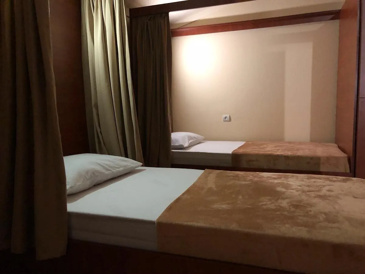 Ms. Jackson Hostel Tbilisi 0*,